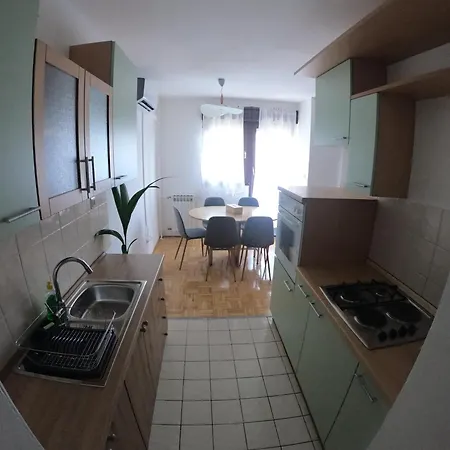 Apartment Ena *